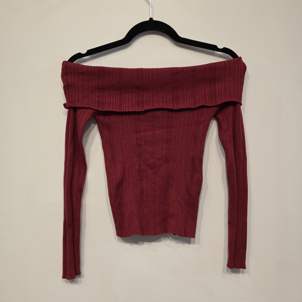 Off-Shoulder Ribbed Sweater - Red - Picture 3 of 3
